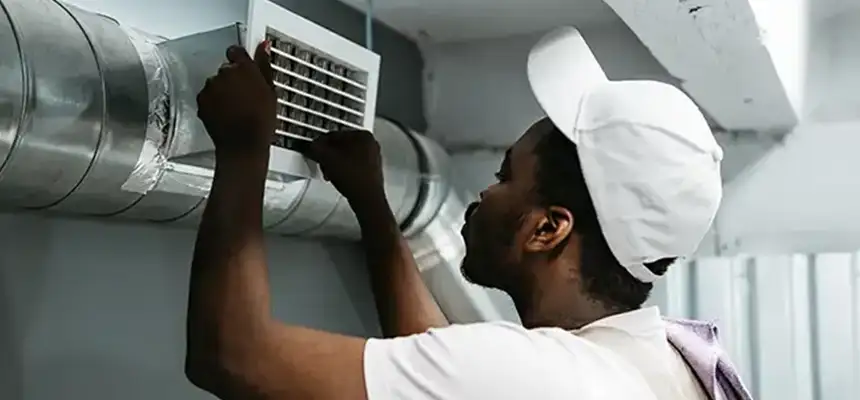 Our Licensed And Insured Cleaners in Overland Park, KS